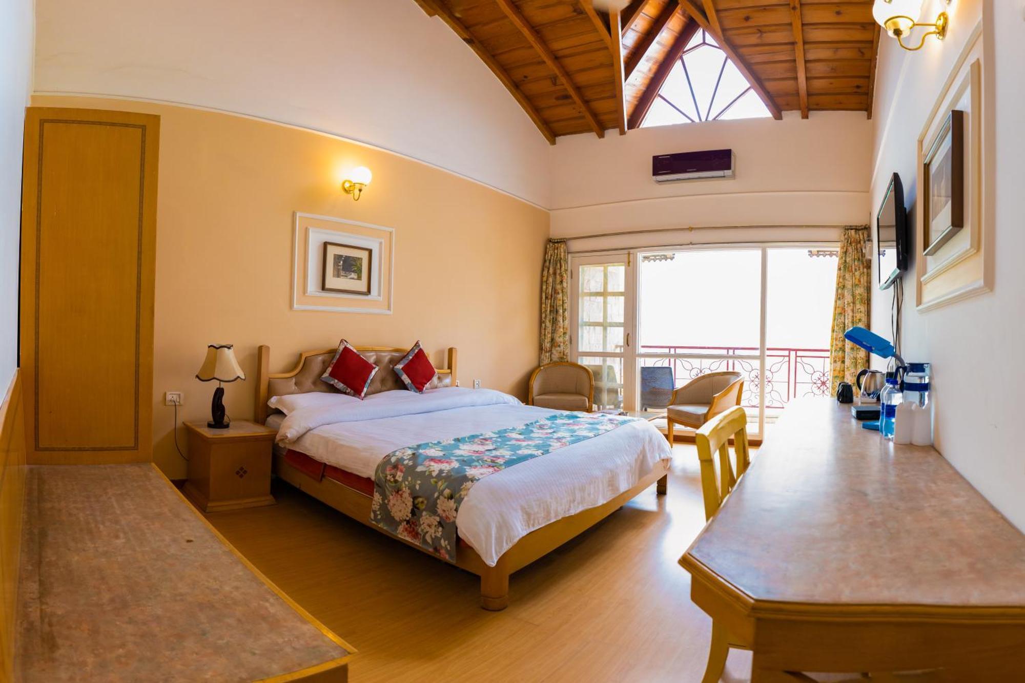 Bhīm Tāl Neelesh Inn- A Luxury Lake View Hotel- 20 Kms From Nainital מראה חיצוני תמונה
