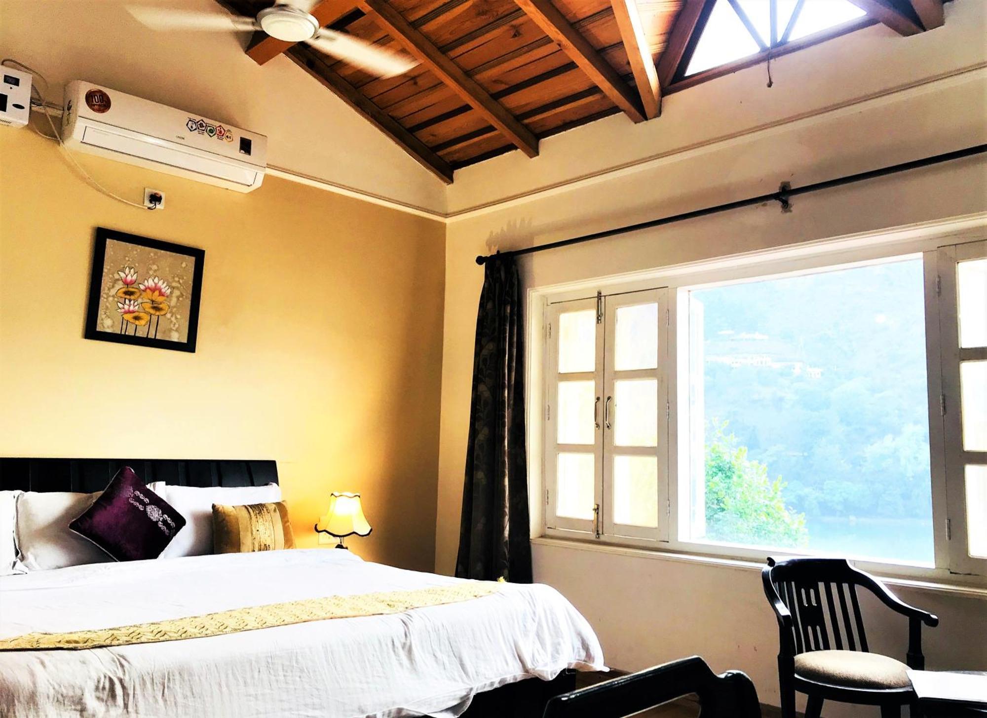 Bhīm Tāl Neelesh Inn- A Luxury Lake View Hotel- 20 Kms From Nainital חדר תמונה