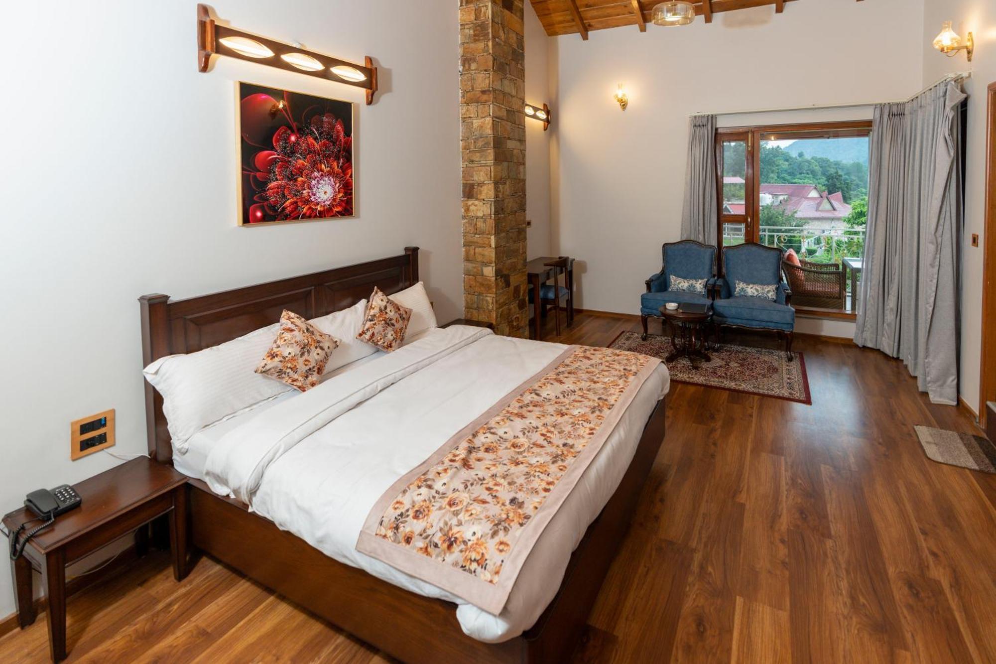 Bhīm Tāl Neelesh Inn- A Luxury Lake View Hotel- 20 Kms From Nainital מראה חיצוני תמונה