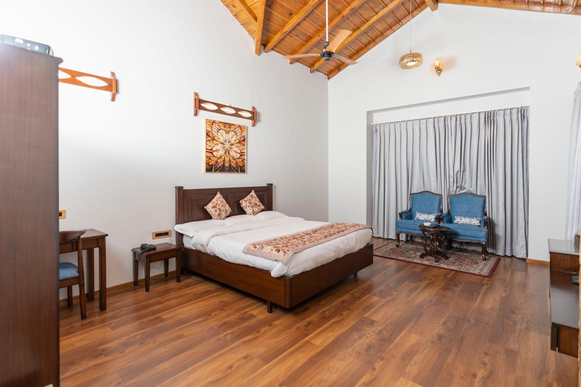 Bhīm Tāl Neelesh Inn- A Luxury Lake View Hotel- 20 Kms From Nainital מראה חיצוני תמונה
