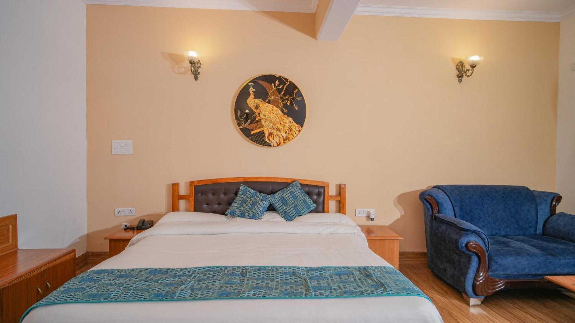 Bhīm Tāl Neelesh Inn- A Luxury Lake View Hotel- 20 Kms From Nainital מראה חיצוני תמונה